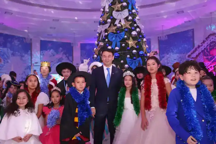 В Алматы состоялась Президентская новогодняя елка (2)
