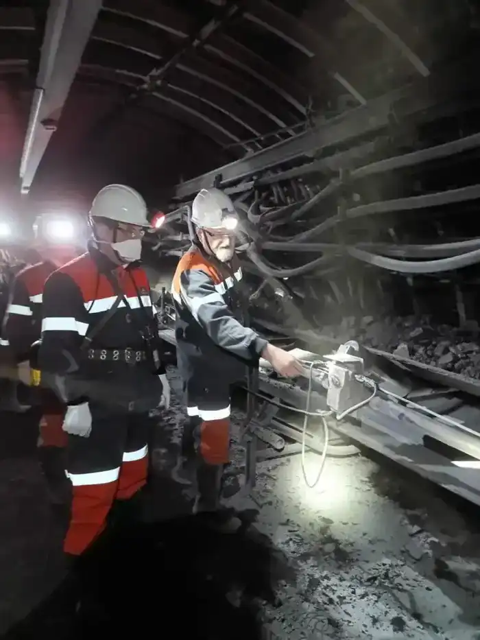 Вице-министр по чрезвычайным ситуациям посетил шахту имени Костенко с рабочим визитом (4)