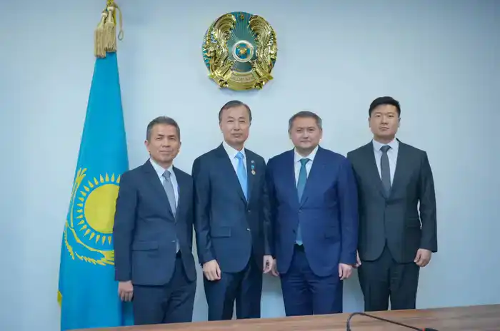 Министр науки и высшего образования встретился с Послом Республики Корея в Казахстане (7)