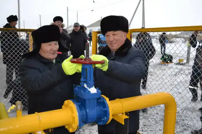 В трех селах Шалкарского района дали газ (8)