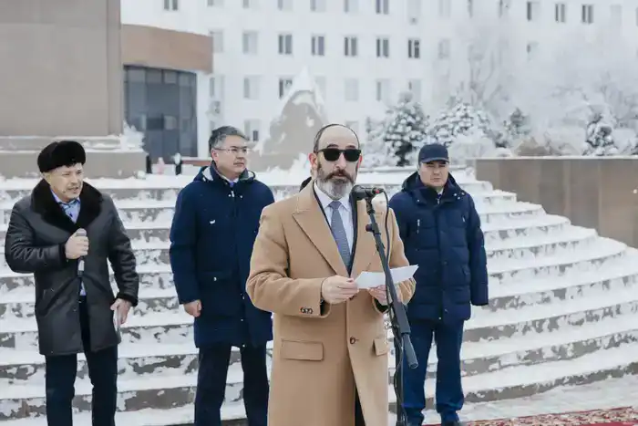 В Атырау пополнился автопарк службы скорой помощи (2)