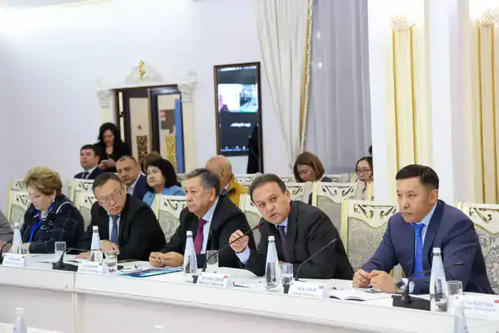 Председатель Высшего Судебного Совета Дмитрий Малахов принял участие в круглом столе на тему «Антикоррупционная устойчивость и конституционные права человека: формула “Закон и Порядок”» (2)