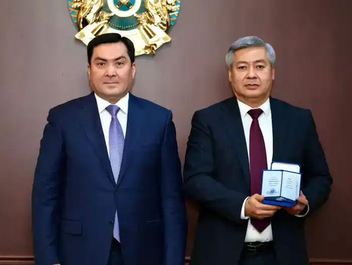 Государственные награды в честь Дня энергетика: Признание заслуг специалистов энергетического сектора Казахстана