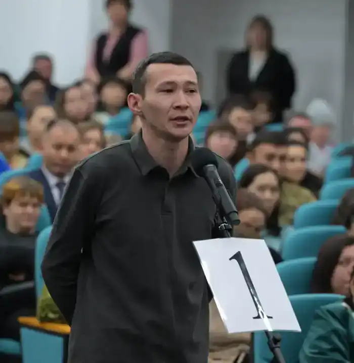 Сегодня аким области Асаин Байханов встретился с жителями Щербактинского района и обсудил актуальные вопросы (8)