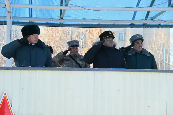 Офицеры Минобороны провели разъяснительную работу в воинских частях Восточного Казахстана (3)