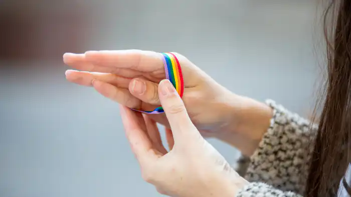 ЛГБТ-движение в Казахстане: законопроект как щит и меч — Минюст разъясняет, кто под защитой, а кто под прицелом