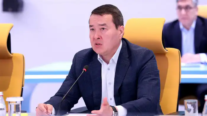 Алихан Смаилов