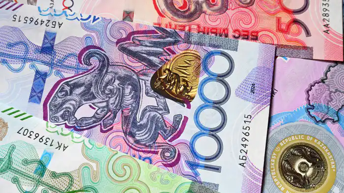 Казахстан: несмотря на падение цен на нефть, бюджет устоял — 21,9 триллиона тенге направлены на социальную поддержку и развитие регионов