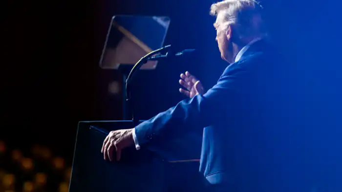 Президент Трамп связывает успехи своей администрации с тарифной политикой