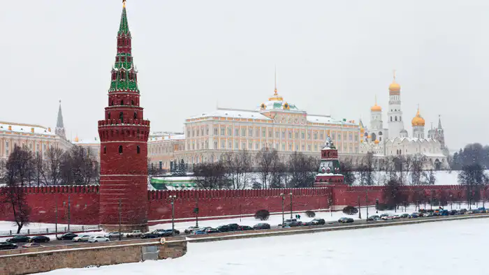 Россия рассматривает мирный план Украины как старт для переговоров, что может изменить динамику конфликта и повлиять на международные отношения