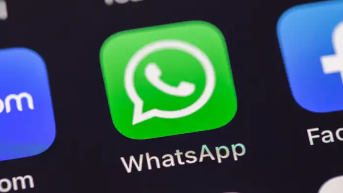 Скорость работы WhatsApp в России упала на 70-80%: пользователи сообщают о значительных задержках в отправке и получении сообщений