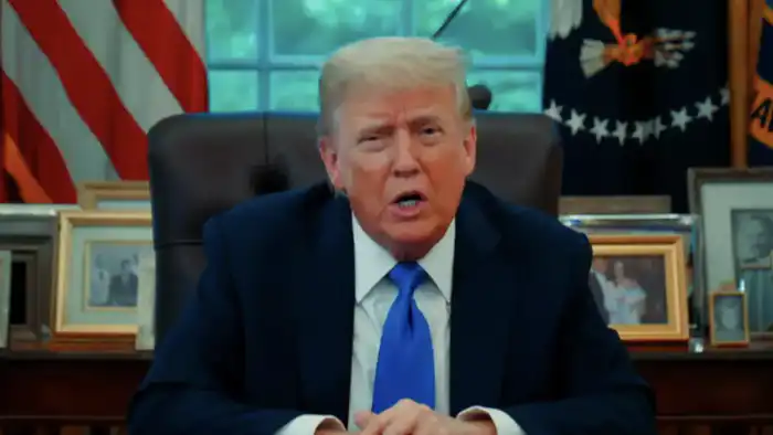 США начали продавать гражданство: доступность 'Золотой карты' от Трампа меняет представление о гражданстве и его ценности.