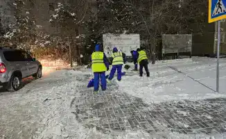 Снегопад как битва: более тысячи машин против зимнего натиска в Астане