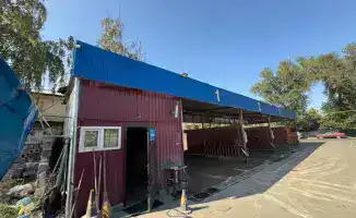 В Алматы снос автомойки: конец эпохи безразличия к строительным нормам