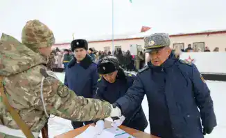 170 солдат ПВО принесли военную присягу в Акмолинском гарнизоне под руководством генерал-майора Руслана Кунурова