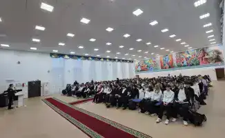 Образование школьников в Астане: лекция о цифровой безопасности и защите от мошеннических схем