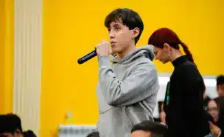 Астана: молодежь против наркотиков на профилактическом мероприятии