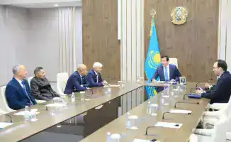 Награждение трудовых героев: укрепление уважения к рабочим профессиям в Казахстане