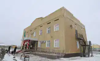 В Кендерли открыли новое здание акимата и передали служебные автомобили для повышения эффективности работы