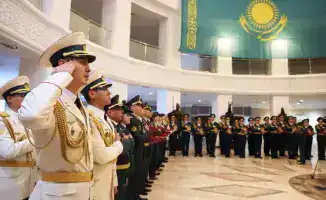 Казахстанский министр обороны высоко оценил вклад участников международного музыкального фестиваля в укрепление имиджа армии