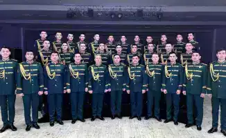 Популярность казахской культуры в соцсетях: военнослужащий исполнил песню "Анашым"