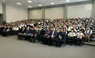 Вице-министр транспорта Жанибек Тайжанов вдохновляет молодежь на выбор профессий в транспортной сфере