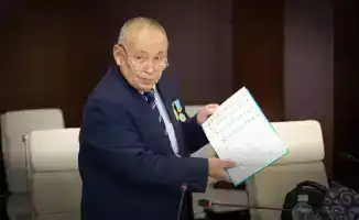 Обсуждение вопросов качества образования и поддержки педагогов на приёме граждан у министра просвещения РК