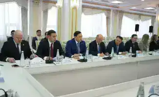 Министр юстиции Ерлан Сарсембаев обсудил антикоррупционную политику на международном круглом столе в честь Дня борьбы с коррупцией.