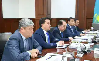 Глава региона призывает к выполнению всех планов для укрепления экономики области