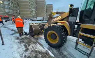 Снегоуборочные работы в Астане более 3000 дорожных рабочих и 1500 единиц техники