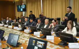 Маслихат области Абай рассматривает международные аспекты социального и экономического развития