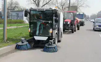 В Алматы завершена мойка улиц, коммунальные службы готовятся к зимним осадкам и гололеду.