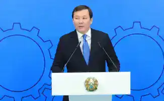 Награждение актюбинцев: вклад в социально-экономическое развитие и профессиональное образование региона