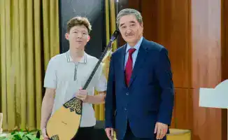 В Астане завершился III городской фестиваль домбристов имени Дины Нурпеисовой с растущим уровнем исполнения участников