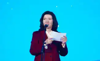 Новогодний праздник для детей из всех регионов Казахстана: министр просвещения вручает подарки и знакомит с культурой столицы