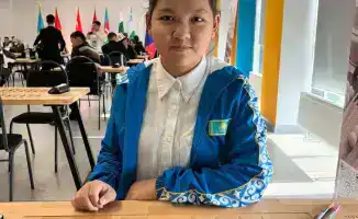 Юная карагандинская школьница Балғын Қожанәсіп завоевала золото на чемпионате Азии по тогызкумалаку