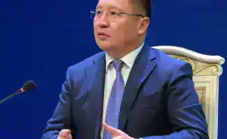 Аким Павлодарской области Асаин Байханов обсудил с жителями Аксу ключевые аспекты городского развития и инфраструктурных инвестиций