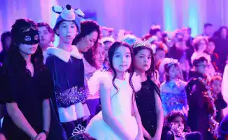 Волшебство новогодней сказки: Актюбинская елка зажгла сердца детей