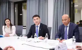 Ерсайын Нагаспаев провёл приём граждан, выслушав вопросы по правам на землю и жильё