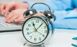 Оплата работы в выходные, праздничные дни и ночью: разъяснения Минтруда