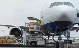 Токаев инициирует создание международных грузовых авиахабов в Казахстане