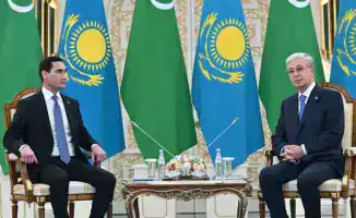 Токаев в Ашхабаде: мир и доверие на повестке дня