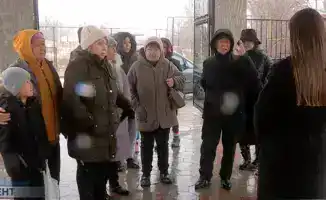 Шымкент: жители окраины требуют автобус, а не пересадки!