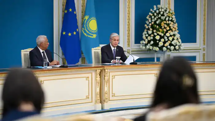 Казахстан на пути к превращению в стратегический транспортный хаб Евразии: совместное заявление Токаева и Кошты открывает новые горизонты для международной торговли