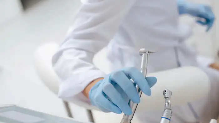 Закрытие стоматологических клиник в Казахстане: последствия для здоровья населения и доступности медицинских услуг