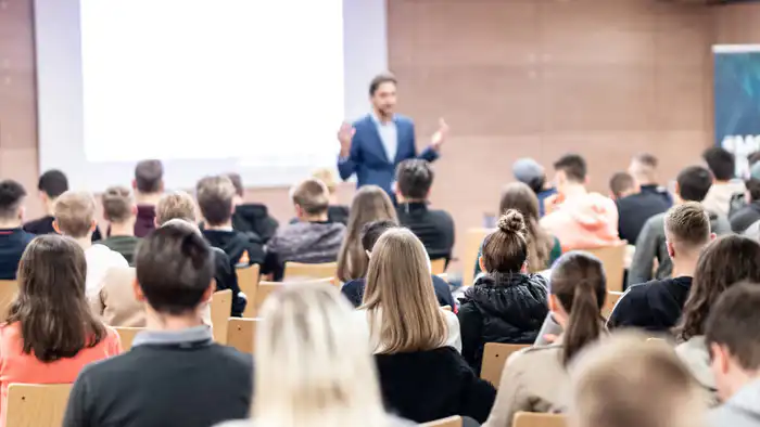 Казахстан вводит обязательную маркировку образовательного и оккультного контента в соцсетях для борьбы с курсами блогеров и коучей