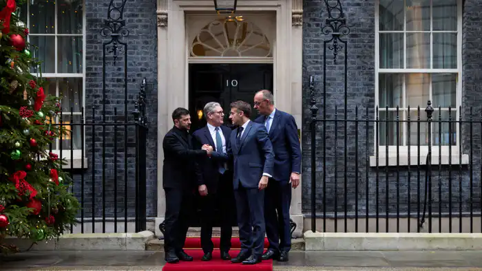 Зеленский: Европа и Украина доработают мирный план США