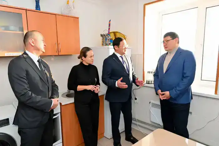 Аким области посетил центр оказания специальных социальных услуг в Бескарагайском районе (5)