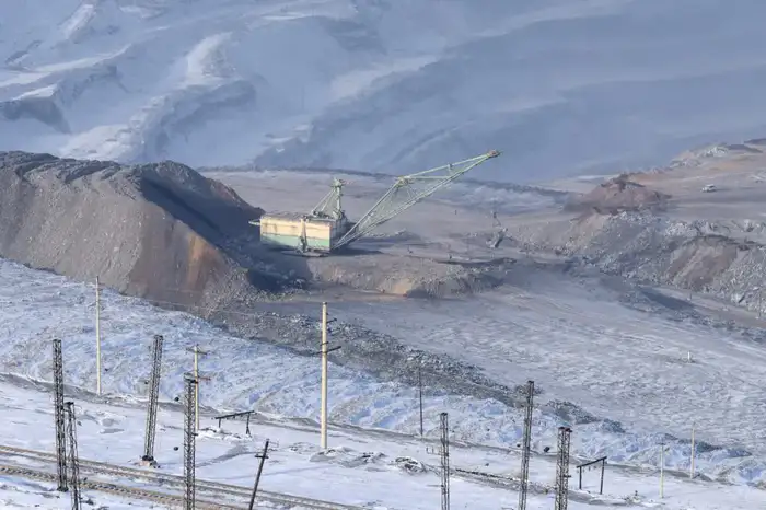 Олжас Бектенов проверил реализацию поручений Президента по укреплению энергобезопасности и развитию угольной генерации в Павлодарской области (4)