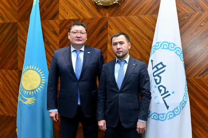 Аким области встретился с представителями АО «Транстелеком» (9)